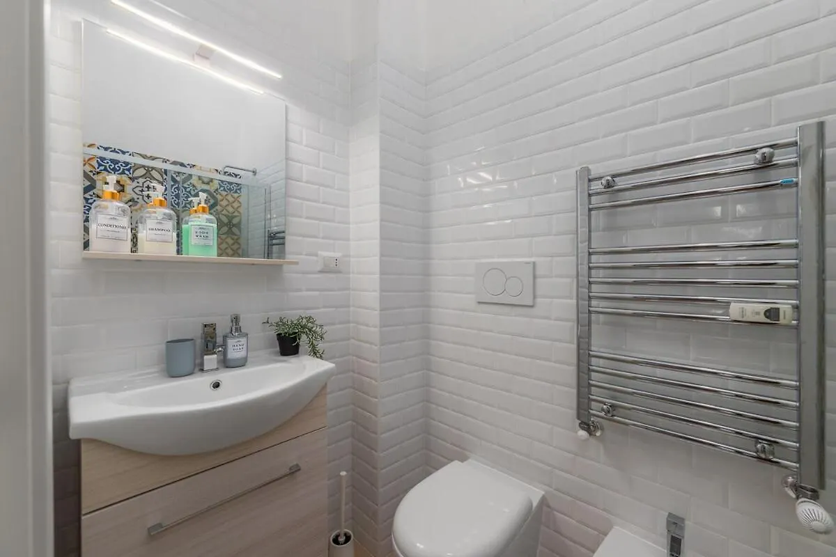 Wonderful Xl Suite In Monza, Free Parking Италия