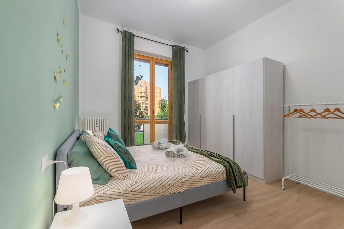 Wonderful Xl Suite In Monza, Free Parking Монца